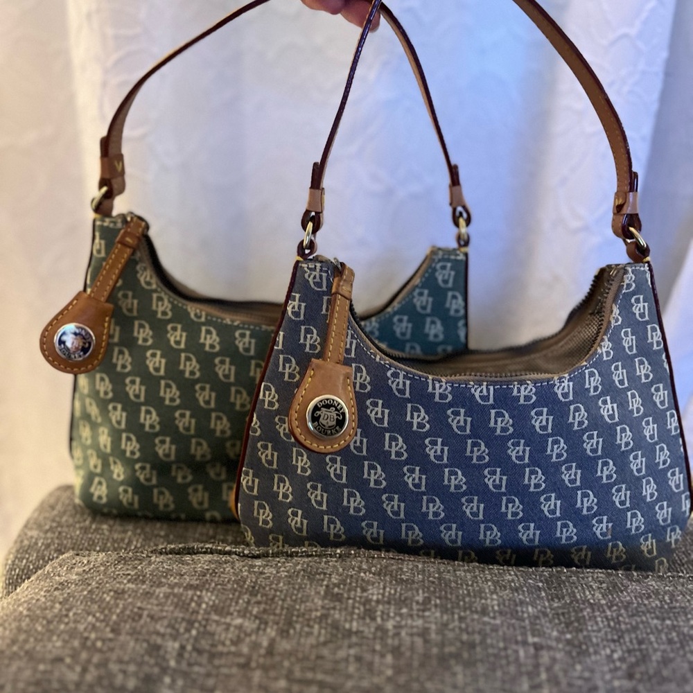 Vintage Dooney & Bourke Blue and Tan Shoulder Bag